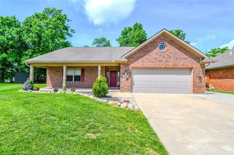 734 Deerhurst Dr, Vandalia, OH 45377