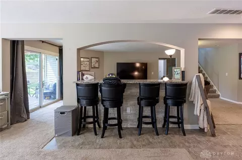 127 Rippling Brook Ln, Springboro, OH 45066