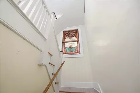 Entry Way - 1824 Crescent Dr, Springfield, OH 45504 photo 7 of 10