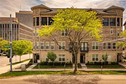 104 W Monument Ave, Dayton, OH 45402