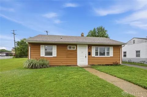325 Gruen Dr, Springfield, OH 45505