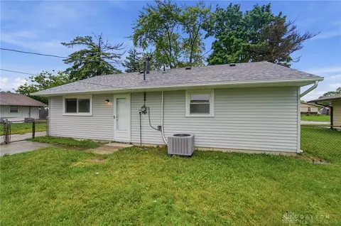 Exterior - 1923 Portage Path, Springfield, OH 45506 photo 6 of 8