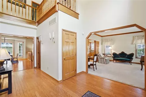Entry Way - 2178 Baldwin Dr, Centerville, OH 45459 photo 5 of 7