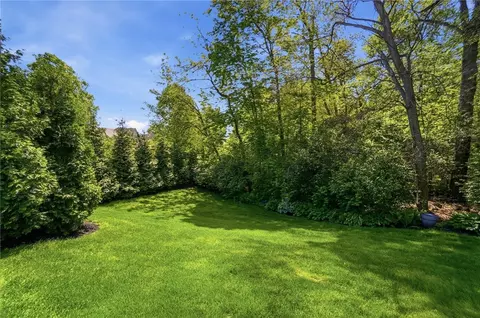 Exterior - 2178 Baldwin Dr, Centerville, OH 45459 photo 18 of 19