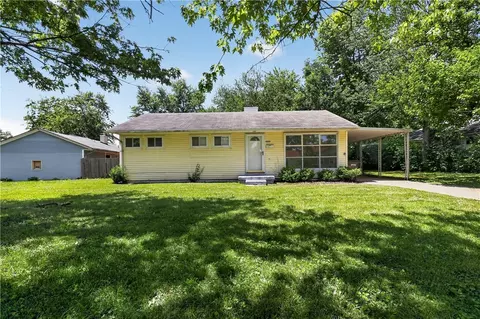4225 Otis Dr, Dayton, OH 45416