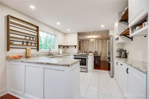 Kitchen - 811 W Spring Valley Pike, Centerville, OH 45458 photo 1 of 4
