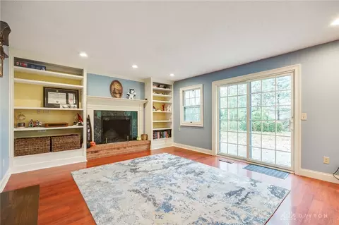 Living - 811 W Spring Valley Pike, Centerville, OH 45458 photo 1 of 4