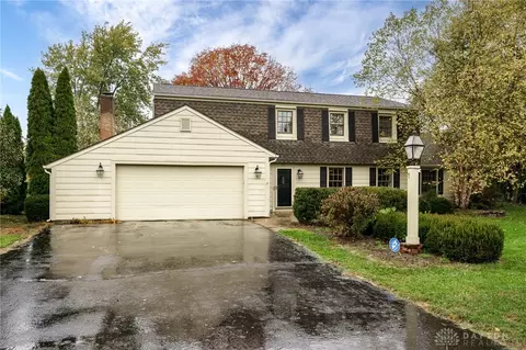 Exterior - 811 W Spring Valley Pike, Centerville, OH 45458 photo 7 of 8