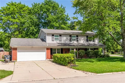 Exterior - 155 Glenburn Dr, Centerville, OH 45459 photo 2 of 7