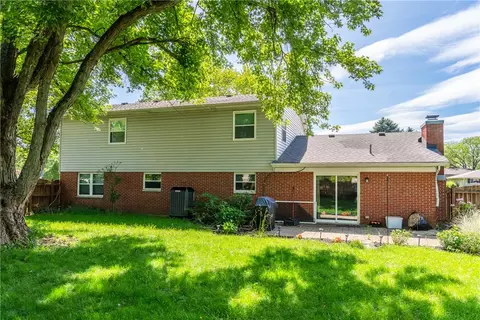 Exterior - 155 Glenburn Dr, Centerville, OH 45459 photo 5 of 7