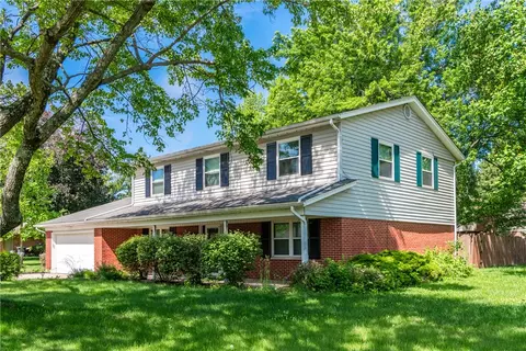 Exterior - 155 Glenburn Dr, Centerville, OH 45459 photo 4 of 7