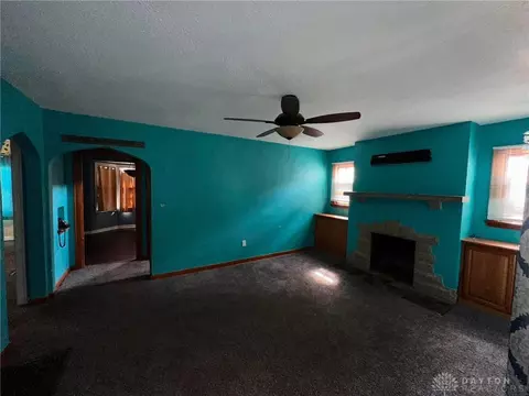 Living - 812 Buckingham Rd, Kettering, OH 45419 photo 1 of 4