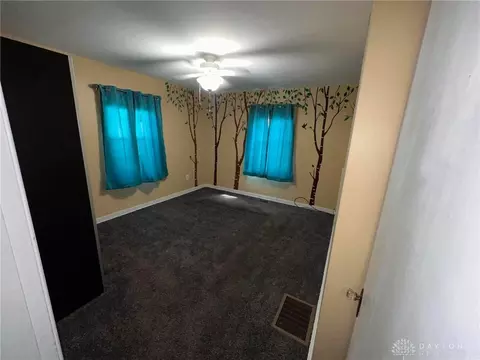 Bedroom - 812 Buckingham Rd, Kettering, OH 45419 photo 2 of 6