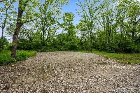 5653 Chenoweth Rd, Wayne Twp, OH 45068 photo 6
