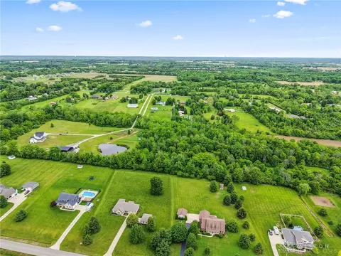 5653 Chenoweth Rd, Wayne Twp, OH 45068 photo 13