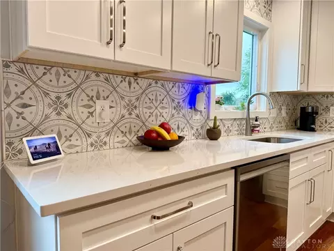Kitchen - 5831 Ridgewood Rd, Springfield, OH 45502 photo 4 of 8