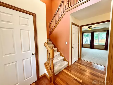 Entry Way - 5831 Ridgewood Rd, Springfield, OH 45502 photo 2 of 5