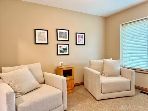 Living - 5831 Ridgewood Rd, Springfield, OH 45502 photo 6 of 9