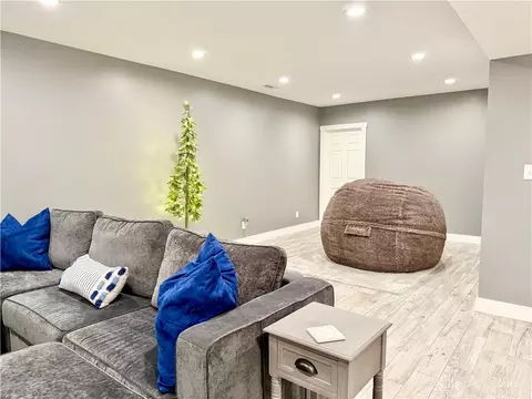 Living - 5831 Ridgewood Rd, Springfield, OH 45502 photo 7 of 9