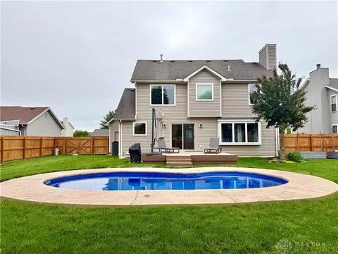 Exterior - 5831 Ridgewood Rd, Springfield, OH 45502 photo 8 of 9
