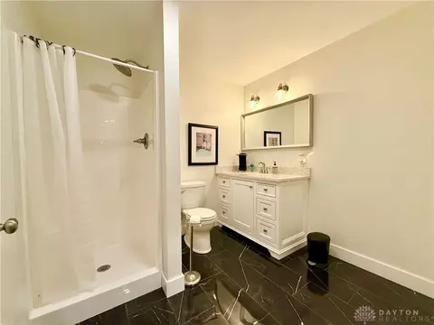 Bath - 5831 Ridgewood Rd, Springfield, OH 45502 photo 12 of 13