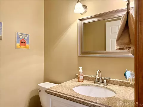 Bath - 5831 Ridgewood Rd, Springfield, OH 45502 photo 1 of 13