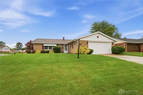 1801 Wilshire Dr, Piqua, OH 45356