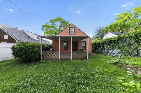 121 S Smithville Rd, Dayton, OH 45431