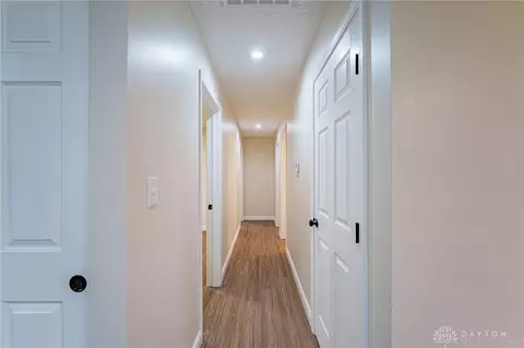 Entry Way - 260 Indiana Ave, Springfield, OH 45505 photo 3 of 3