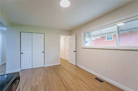 Bedroom - 260 Indiana Ave, Springfield, OH 45505 photo 1 of 7