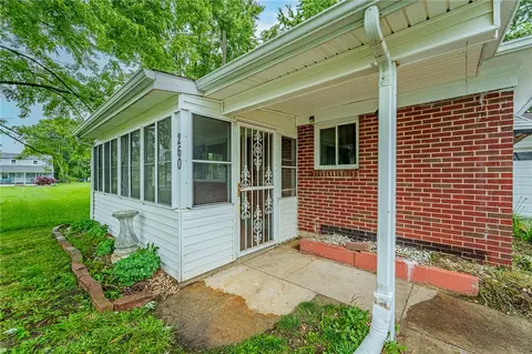 Exterior - 260 Indiana Ave, Springfield, OH 45505 photo 2 of 8