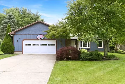 104 W Ellis Dr, Waynesville, OH 45068