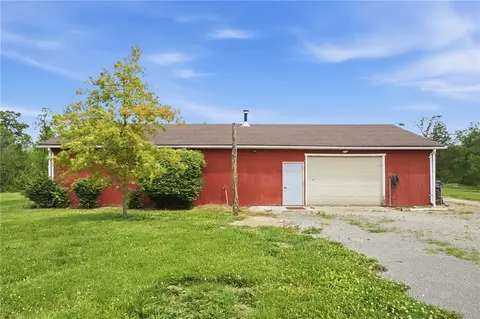 Exterior - 4852 Eck Rd, Middletown, OH 45042 photo 16 of 19