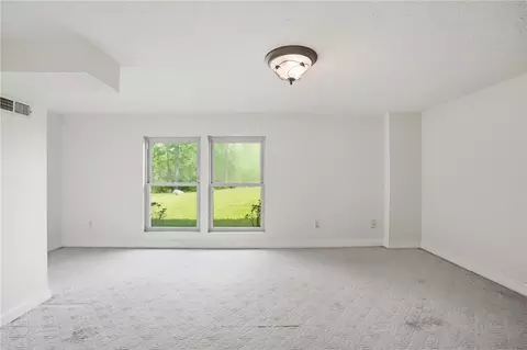 Bedroom - 4852 Eck Rd, Middletown, OH 45042 photo 5 of 6