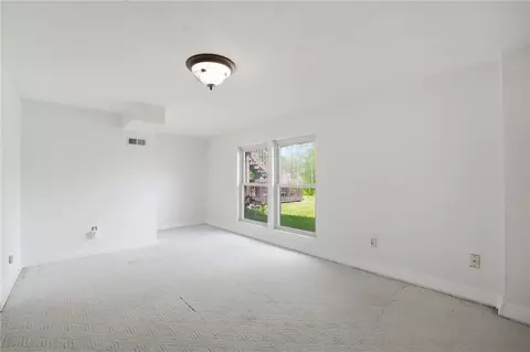 Bedroom - 4852 Eck Rd, Middletown, OH 45042 photo 6 of 6