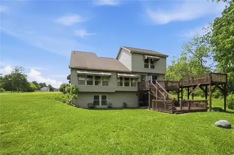 Exterior - 4852 Eck Rd, Middletown, OH 45042 photo 7 of 19