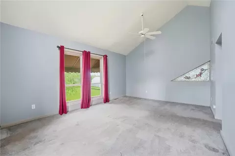 Living - 4852 Eck Rd, Middletown, OH 45042 photo 11 of 12