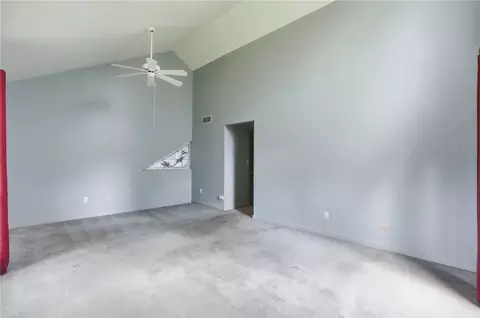 Living - 4852 Eck Rd, Middletown, OH 45042 photo 12 of 12