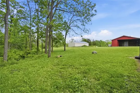 Exterior - 4852 Eck Rd, Middletown, OH 45042 photo 9 of 19