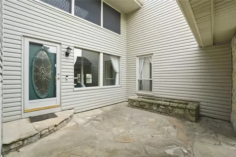 Exterior - 4852 Eck Rd, Middletown, OH 45042 photo 4 of 19