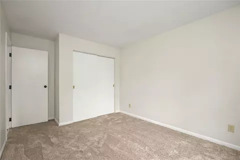 Bedroom - 76 Cranston Ct, Centerville, OH 45458 photo 4 of 6