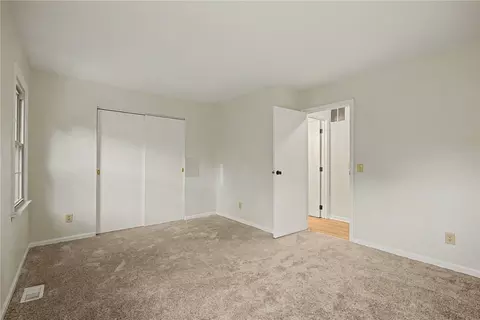 Bedroom - 76 Cranston Ct, Centerville, OH 45458 photo 2 of 6