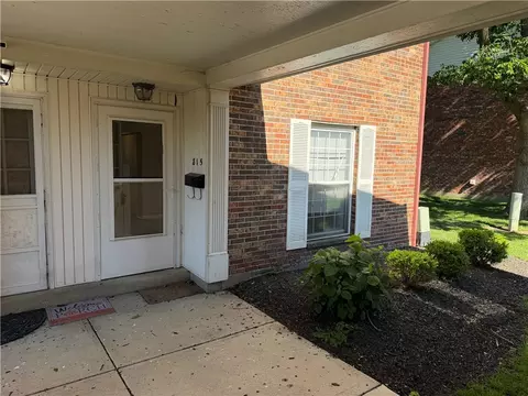 815 Clareridge Ln, Washington Township, OH 45458