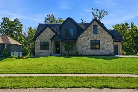 5673 Wittmer Estates Dr, Milford, OH 45150