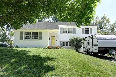 3110 Poinciana Rd, Middletown, OH 45042