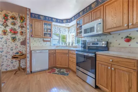 281 Sherbrooke Dr, Kettering, OH 45429 photo 6