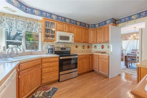 281 Sherbrooke Dr, Kettering, OH 45429 photo 7