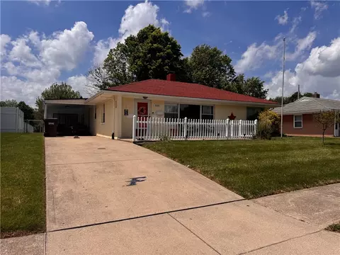 3753 Kingswood Dr, Kettering, OH 45429