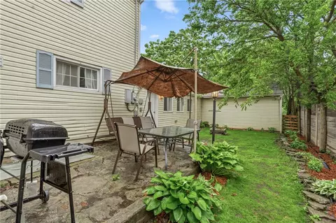 Exterior - 402 E Main St, Eaton, OH 45320 photo 10 of 15