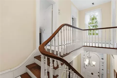 Entry Way - 402 E Main St, Eaton, OH 45320 photo 8 of 9